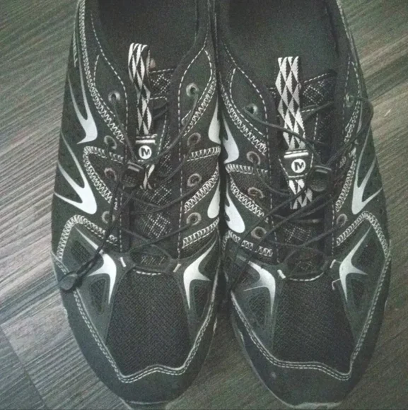 Merrill Men’s Black And Silver Hommes Hiking Shoes - Picture 2 of 3